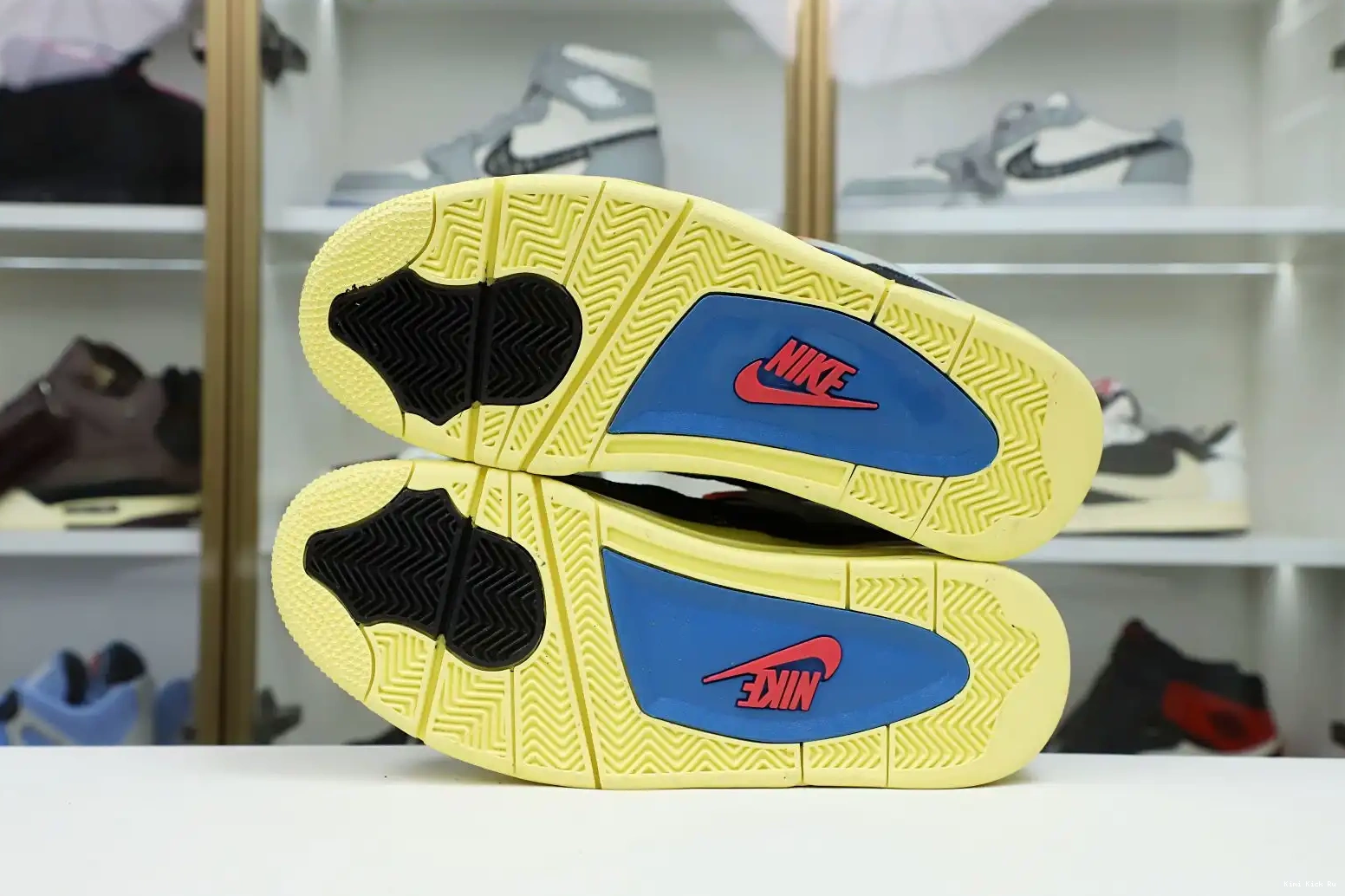 Kimikick LA 4 RETRO JORDAN AIR 'OFF X NOIR' UNION 0724